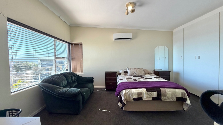 3 Bedroom Property for Sale in Mountainside Western Cape